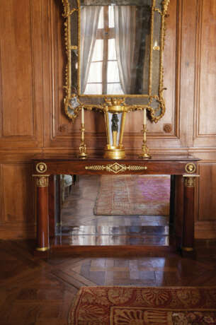 A PAIR OF EMPIRE ORMOLU-MOUNTED MAHOGANY CONSOLE TABLES - photo 2
