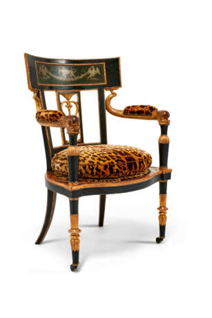 A LATE LOUIS XVI PARCEL-GILT, EBONISED AND POLYCHROME-PAINTED FAUTEUIL - Foto 3