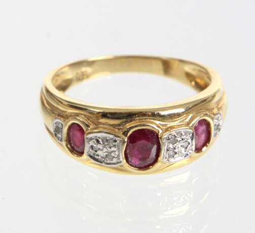 Rubin Ring mit Diamanten - Gelbgold 585 - Foto 1