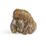 A GREY AND RUSSET JADE CARVING OF TWO HORSES - photo 4