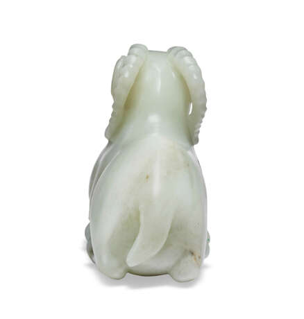 A WHITE JADE FIGURE OF A RECUMBENT RAM - photo 4