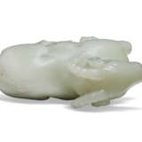 A WHITE JADE FIGURE OF A RECUMBENT RAM - photo 5