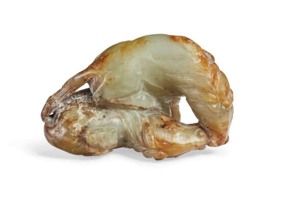 A GREY AND RUSSET JADE CARVING OF TWO HORSES - photo 6