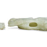 A GREENISH-WHITE JADE MYTHICAL BEAST-FORM VESSEL AND COVER - фото 5