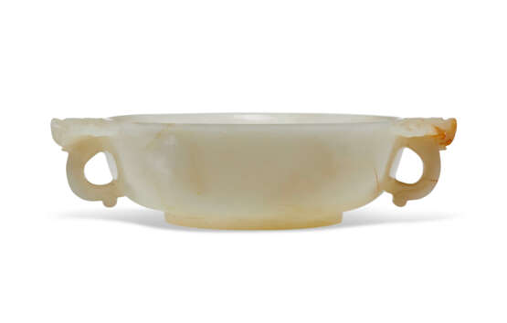 A SMALL WHITE JADE `MARRIAGE BOWL’ - photo 1