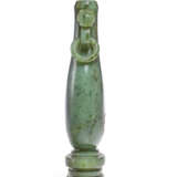 A SPINACH-GREEN JADE INCENSE TOOL HOLDER - фото 9