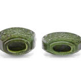 TWO CARVED SPINACH-GREEN JADE VASES AND COVERS - photo 6