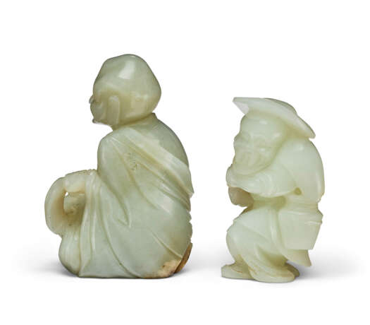 A WHITE JADE FIGURE OF A FISHERMAN AND A GREYISH-WHITE FIGURE OF A LUOHAN - photo 4