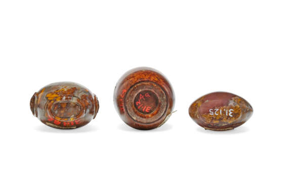 TWO AGATE SNUFF BOTTLES - photo 6