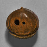 A CARVED WOOD SCULPTURE (NETSUKE) OF A CHESTNUT - photo 5