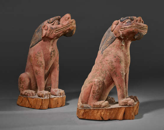 A PAIR OF WOOD SCULPTURES OF LIONS - photo 3