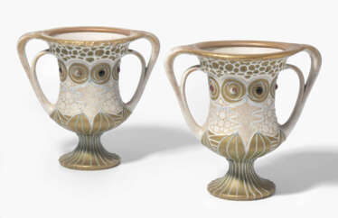 Amphora-Werke Riessner, 1 Paar Fussvasen "Klimt"
