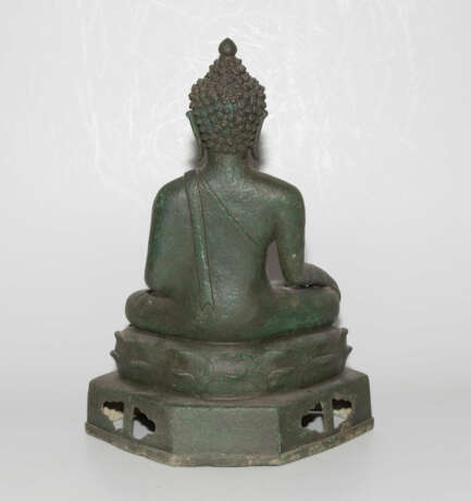 Sitzender Buddha - photo 4