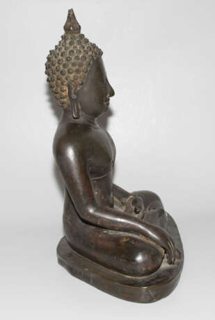 Sitzender Buddha - photo 6