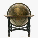 A table globe - photo 1