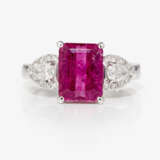An eternity ring with a rubellite, brilliant cut diamonds and diamond drops - photo 2