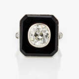 A historical ring decorated with an old-cut diamond and onyx - photo 2