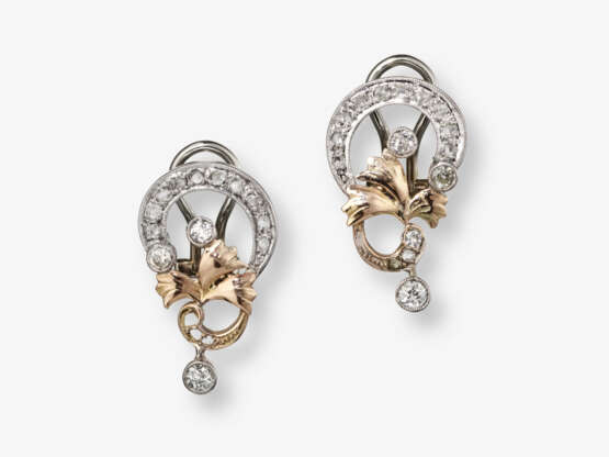 A pair of diamond clip earrings - photo 1
