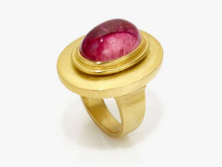 A rubellite ring