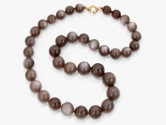 A moonstone bead necklace - Foto 1