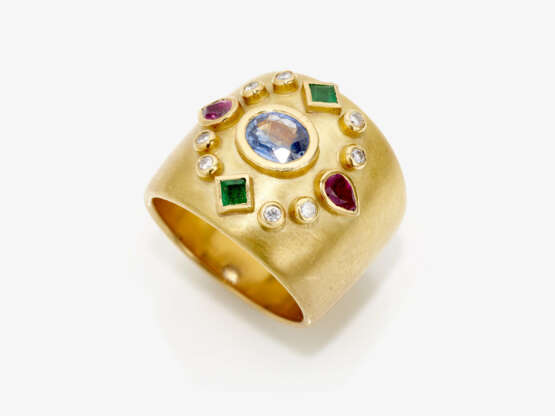 A ring with sapphire, rubies, emeralds and brilliant cut diamonds - фото 2