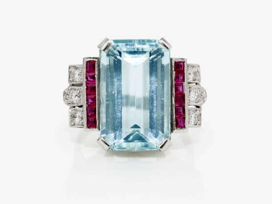 A historical cocktail ring decorated with an aquamarine, rubies and brilliant cut diamonds - photo 2