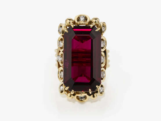 A historical ring decorated with a magnificent, rarely large rubellite and brilliant cut diamonds - фото 2