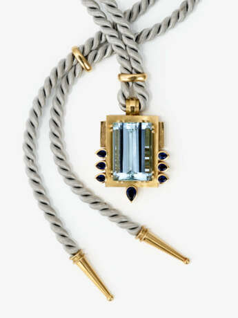 A pendant with an aquamarine and sapphires - photo 3