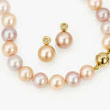 A Ming pearl necklace and pair of stud earrings with Ming pearls and brilliant cut diamonds - photo 1