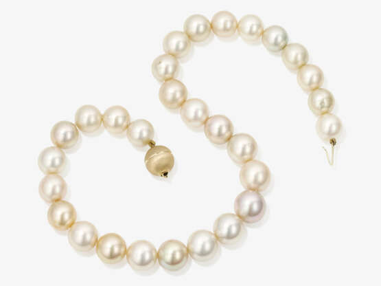 A champagne-coloured South Sea cultured pearl necklace - photo 1