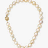 A champagne-coloured South Sea cultured pearl necklace - photo 2
