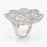 A historicising cocktail ring decorated with brilliant cut diamonds - photo 2
