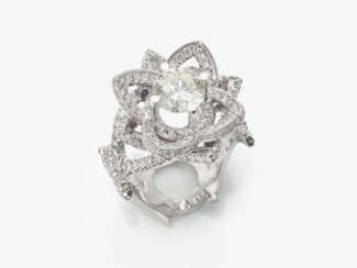 A magnificent floral cocktail ring ''lotus flower'' decorated with brilliant cut diamonds