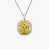 A pendant necklace decorated with intense yellow sapphires and brilliant cut diamonds - photo 1