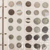 Interessantes Münzalbum mit einer Vielzahl an historischen Kleinmünzen - - photo 2