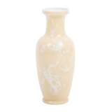 Vase aus Porzellan. JAPAN, Meiji-Periode (1868-1912), - Foto 8