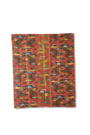 TWO CHINESE EXPORT SILK BROCADE COVERLETS - Foto 4