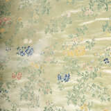 TWO CHINESE EXPORT SILK BROCADE COVERLETS - photo 10