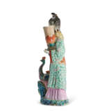 A CHINESE EXPORT PORCELAIN FAMILLE ROSE CANDLESTICK FIGURE GROUP - photo 3