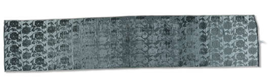 A LENGTH OF CHINESE CUT VELVET - photo 4