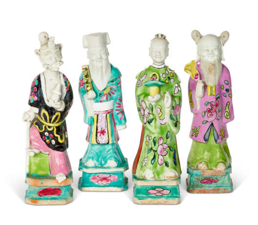 A GROUP OF FOUR CHINESE EXPORT PORCELAIN FAMILLE ROSE FIGURES OF IMMORTALS - photo 1