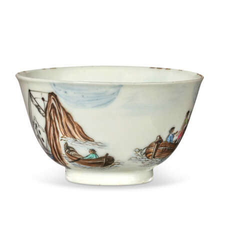 A CHINESE EXPORT PORCELAIN 'AMSTERDAM WATERFRONT' TEABOWL AND SAUCER - фото 6