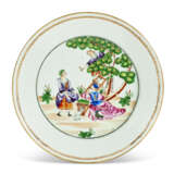 A CHINESE EXPORT PORCELAIN 'DON QUIXOTE' OVAL PLATTER - фото 9