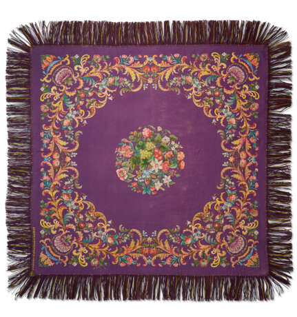 AN ENGLISH EMBROIDERED TABLE COVER OF PURPLE FACECLOTH - фото 2