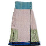 TWO CHINESE EMBROIDERED SILK SKIRTS - Foto 8