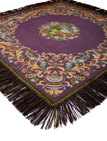 AN ENGLISH EMBROIDERED TABLE COVER OF PURPLE FACECLOTH - photo 5
