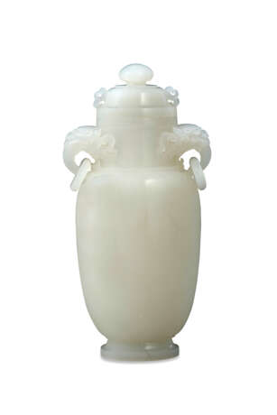 A CHINESE WHITE JADE VASE AND COVER - Foto 2