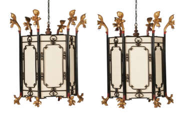 A PAIR OF CHINESE HEXAGONAL LACQUERED AND GILTWOOD LANTERNS