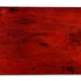 A CHINESE RED AND BLACK-LACQUERED WOOD LOW TABLE - Foto 5