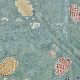 A WOVEN SILK COVERLET - фото 4